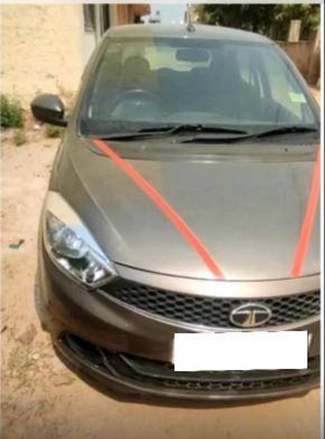 https://images10.gaadi.com/usedcar_image/4350688/original/6073d4957e3e1220360106a0daeee071.jpg?imwidth=6402