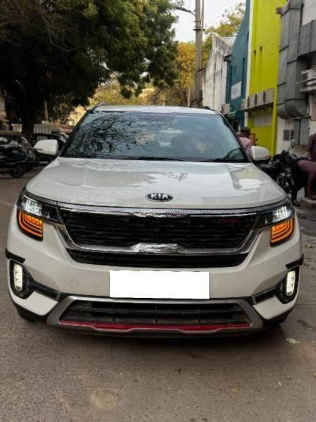 https://images10.gaadi.com/usedcar_image/4350706/original/processed_eebe6c60f41d9d249437ac6ed3b315ba.jpeg?imwidth=6400