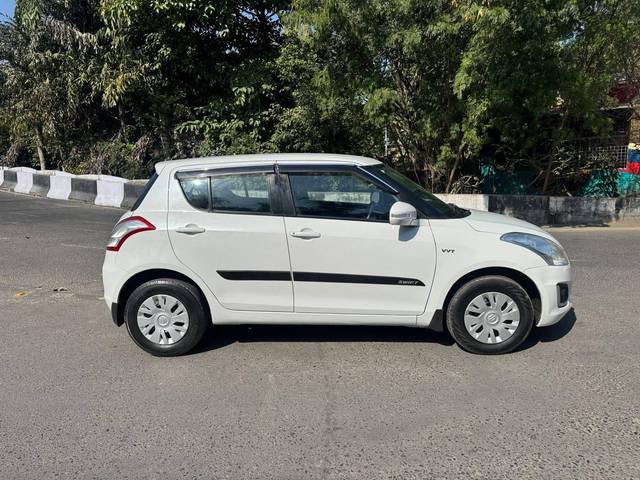 https://images10.gaadi.com/usedcar_image/4350753/original/processed_e33d3c235b2389d1666b9290beab4648.jpg?imwidth=6401