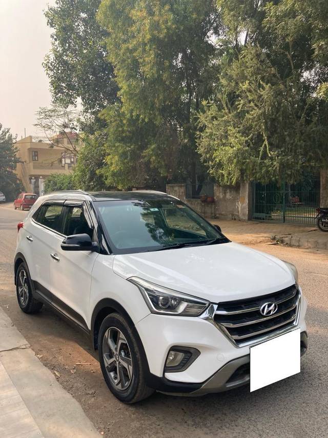 https://images10.gaadi.com/usedcar_image/4350773/original/processed_2ff76939f0fea3398a3c5b9b58d19ebb.jpg?imwidth=6400