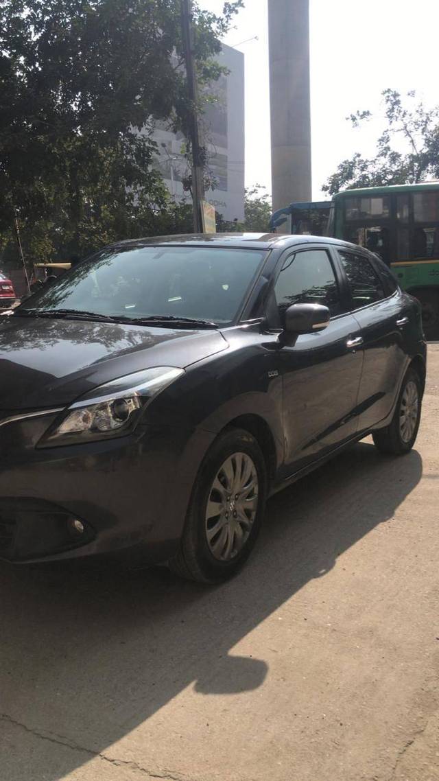 https://images10.gaadi.com/usedcar_image/4350801/original/processed_1c3692e82487803eb93c89b14f4420c2.jpg?imwidth=6400