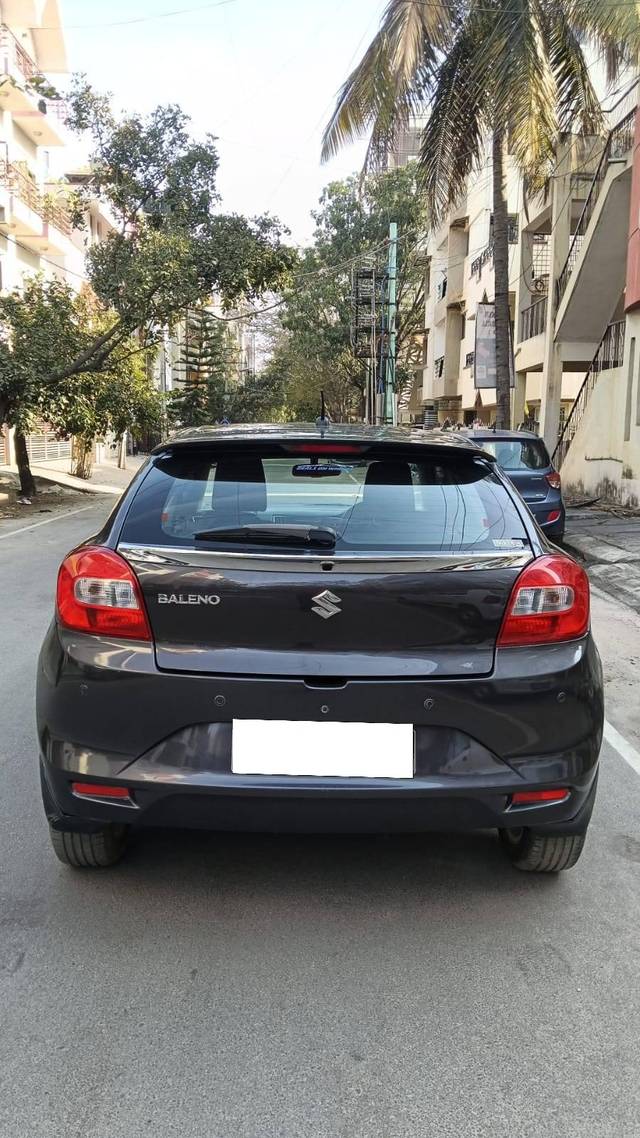 https://images10.gaadi.com/usedcar_image/4350995/original/processed_3bf2f34b140545dc643798aba0beeb01.jpg?imwidth=6401