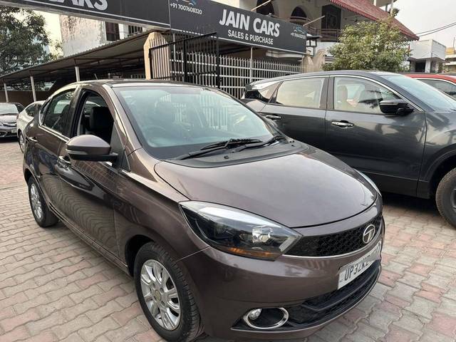 https://images10.gaadi.com/usedcar_image/4351017/original/processed_3ce1bafaf26615a8496e4baba150930b.jpg?imwidth=6401