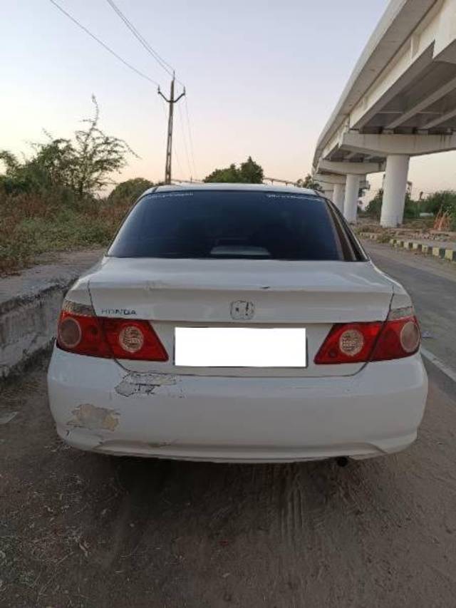 https://images10.gaadi.com/usedcar_image/4351262/original/processed_148f0364-231a-4ea6-9ac8-fb594fe60e36.jpg?imwidth=6402