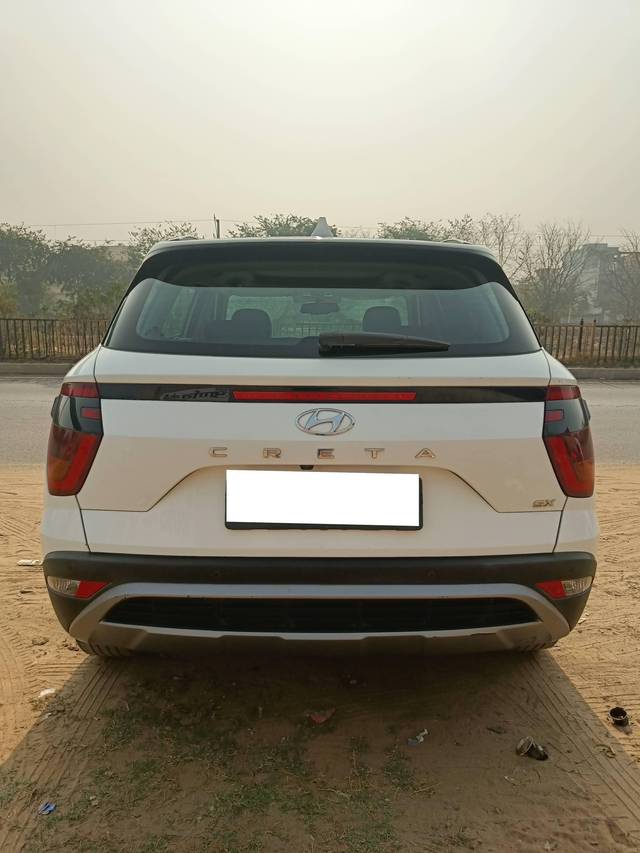 https://images10.gaadi.com/usedcar_image/4351274/original/processed_73c6aa8b10007b32812564311b284b4d.jpg?imwidth=6401