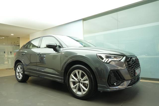https://images10.gaadi.com/usedcar_image/4351280/original/92945f8a520b955fe5b5b506e641c9be.jpeg?imwidth=6400