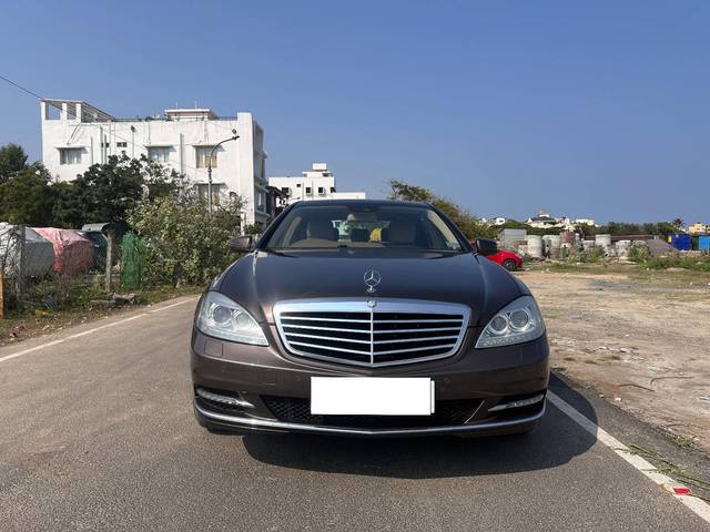 https://images10.gaadi.com/usedcar_image/4351296/original/processed_0494a871d6aafd11140697664dd8d4c0.jpg?imwidth=6400