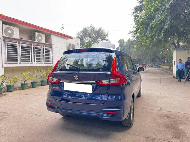 https://images10.gaadi.com/usedcar_image/4351304/original/processed_d3c5b9c1489f729bc01eedd886f2f17e.jpeg?imwidth=6402