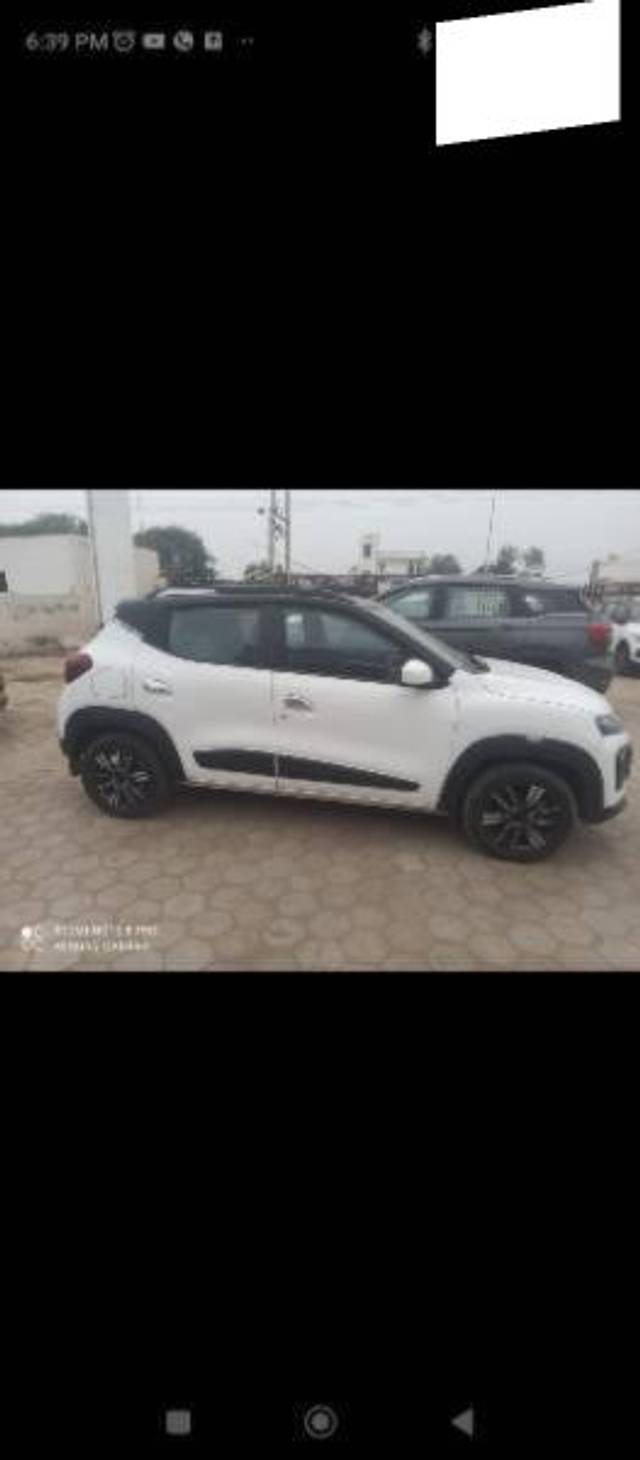 https://images10.gaadi.com/usedcar_image/4351356/original/processed_26d60da7-4b1d-4031-ae5e-6c8ec9cda206.jpg?imwidth=6400