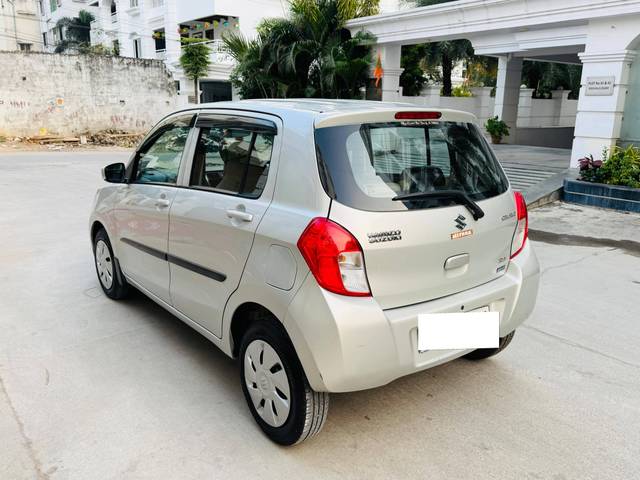 https://images10.gaadi.com/usedcar_image/4351385/original/processed_982872ab182dd78c1bec826fe68f49cd.jpg?imwidth=6402