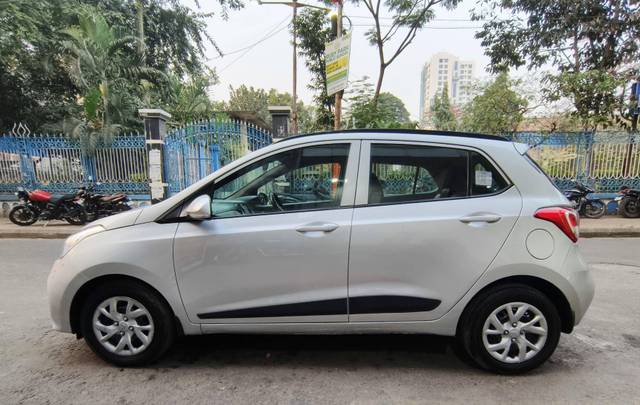 https://images10.gaadi.com/usedcar_image/4351452/original/processed_115b50563fe5ae230617031d5b03fe08.jpg?imwidth=6402