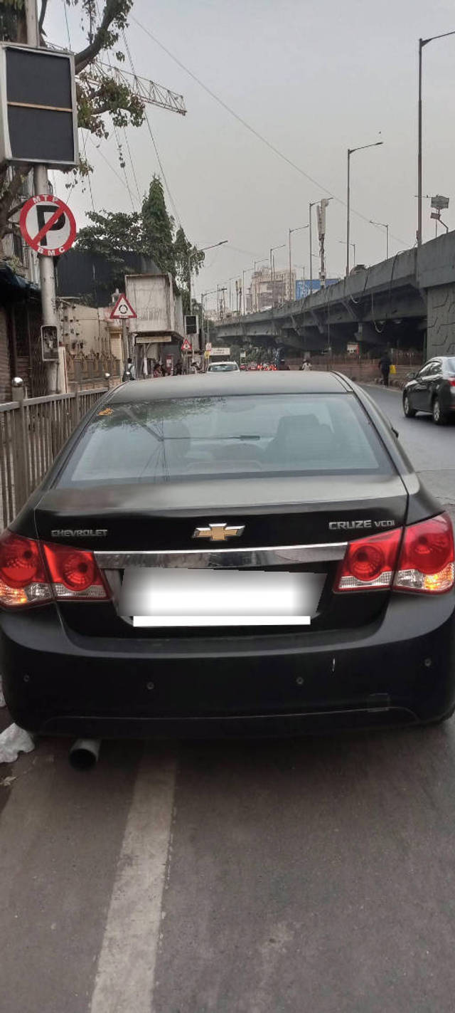 https://images10.gaadi.com/usedcar_image/4351457/original/processed_e9081f4230fbfbd5c043605858e92d1e.png?imwidth=6401