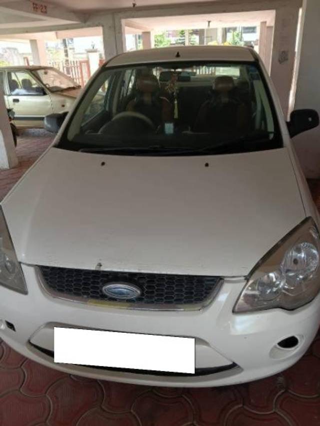 https://images10.gaadi.com/usedcar_image/4351485/original/processed_48b3af73-3493-42d4-9cf8-f10e8f917b5b.jpg?imwidth=6400