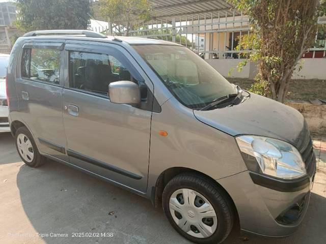 https://images10.gaadi.com/usedcar_image/4351588/original/processed_87b68cda-268b-4fc7-a41f-eb9050d43fc6.jpg?imwidth=6400