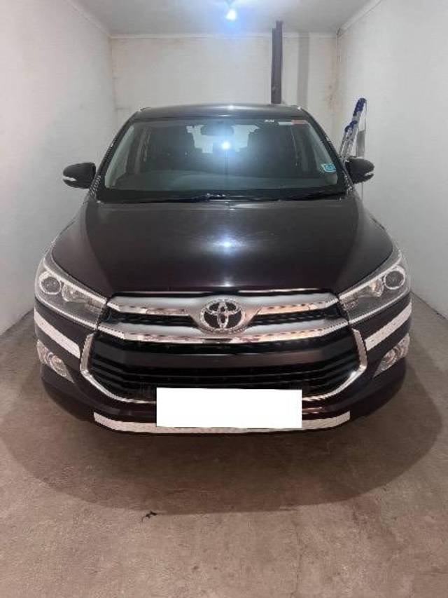 https://images10.gaadi.com/usedcar_image/4351726/original/processed_91bf15ec-aa0c-4da7-b528-1d43d2595d54.jpeg?imwidth=6402