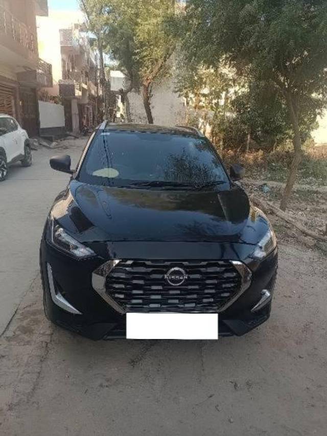 https://images10.gaadi.com/usedcar_image/4351876/original/processed_02a2b0cc-ea0c-46c8-b430-773112b07215.jpg?imwidth=6400