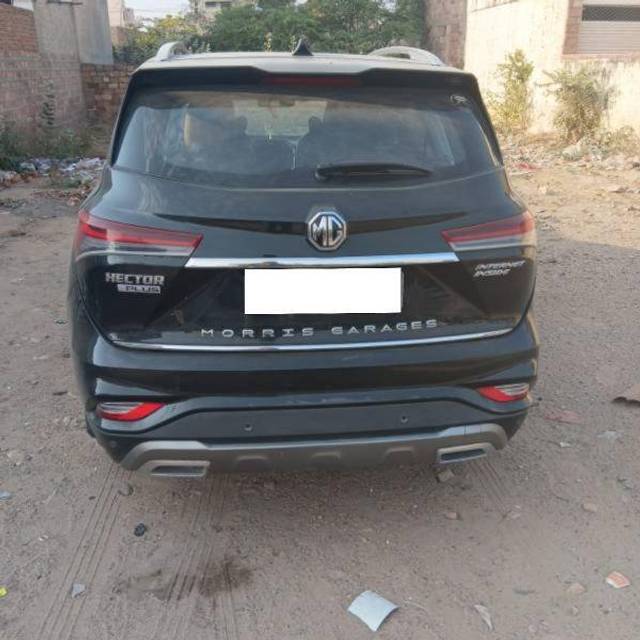 https://images10.gaadi.com/usedcar_image/4351890/original/f0b0f0e0302abc8267408e0e927161ac.jpg?imwidth=6400