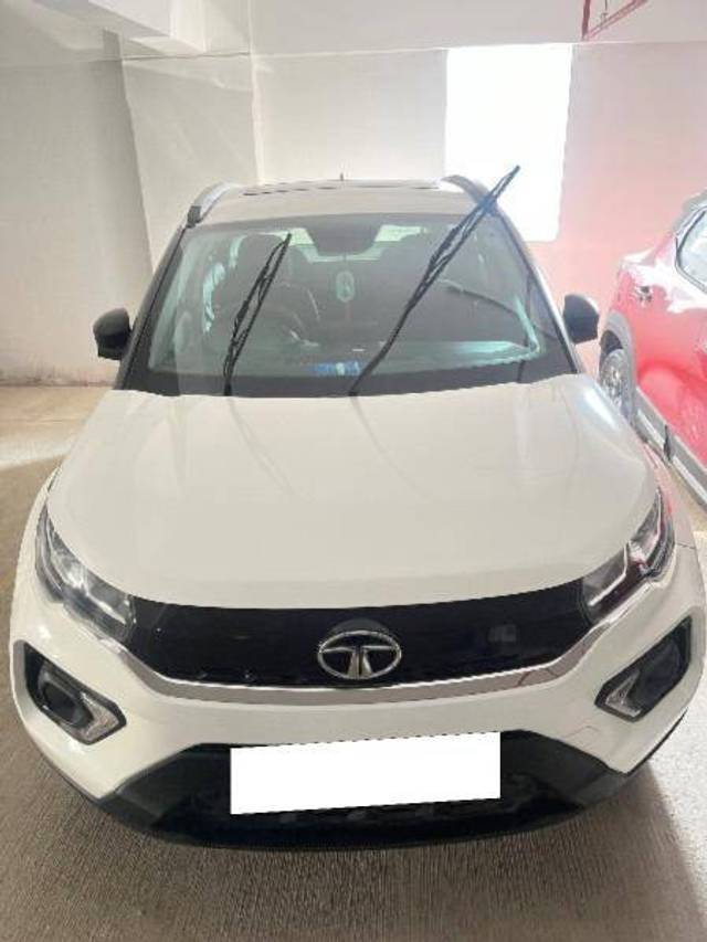 https://images10.gaadi.com/usedcar_image/4351900/original/ebaf88f13a55d364a858a841e70a5f04.jpeg?imwidth=6400