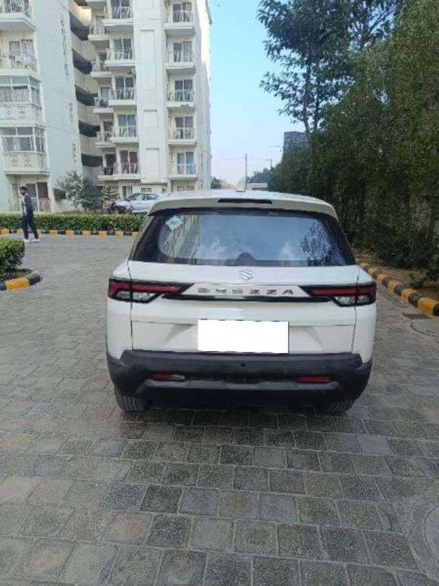 https://images10.gaadi.com/usedcar_image/4351922/original/processed_11bdd48e-62b6-4efc-a4e1-6e2c6a14bc46.jpg?imwidth=6401