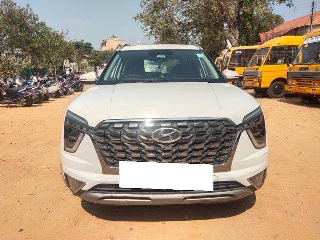 https://images10.gaadi.com/usedcar_image/4351954/original/fd1dbfd258b346ba1ebe741dc0432cd9.jpeg?imwidth=6402