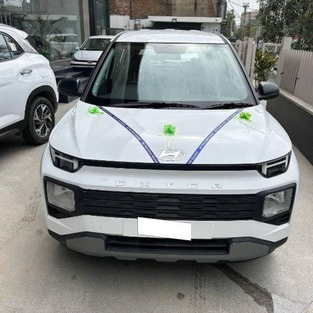 https://images10.gaadi.com/usedcar_image/4351961/original/processed_6037869e-96f3-4384-adee-bd9435edcfc2.jpg?imwidth=6400