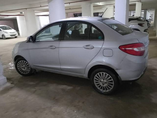 https://images10.gaadi.com/usedcar_image/4351991/original/processed_cec254b6-36f6-4b2b-aae2-3c082802c560.jpg?imwidth=6400