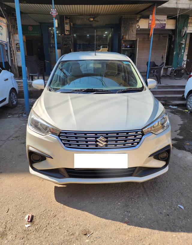 https://images10.gaadi.com/usedcar_image/4352030/original/processed_2f6b449edea7b99707bb7d5d1d969205.jpg?imwidth=6400