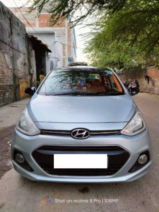 https://images10.gaadi.com/usedcar_image/4352035/original/b41df5ca8f437192091b34ad3add704d.jpg?imwidth=6400