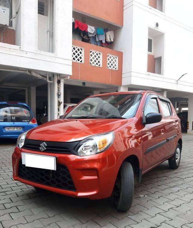 https://images10.gaadi.com/usedcar_image/4352050/original/processed_7ccce83025f15d91f3df7c5e6536f3f5.jpg?imwidth=6402