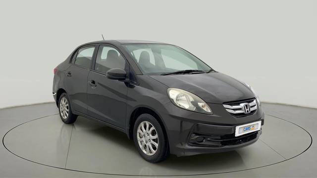 https://images10.gaadi.com/usedcar_image/4352074/original/f695d68deb525060c33568e7f49ffda8.jpg?imwidth=6400