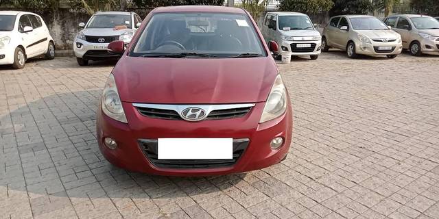 https://images10.gaadi.com/usedcar_image/4352149/original/processed_a344147f4fb7ed18660f353376439578.jpg?imwidth=6400