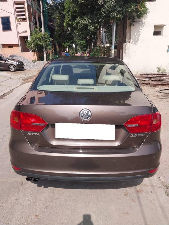 https://images10.gaadi.com/usedcar_image/4352153/original/processed_04865aaa6c4db29343c3b787dfc8fb3c.jpg?imwidth=6402