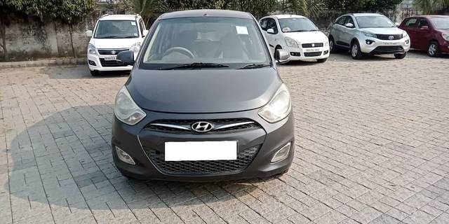 https://images10.gaadi.com/usedcar_image/4352165/original/processed_21c628bb756623b250ad8188dcc3c63e.jpg?imwidth=6400