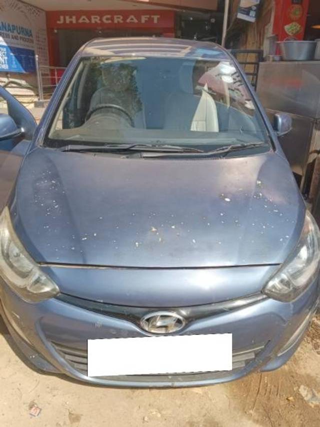 https://images10.gaadi.com/usedcar_image/4352197/original/processed_48b93fb6-d06e-4d9a-93cb-6f9e0d4fa96b.jpeg?imwidth=6400