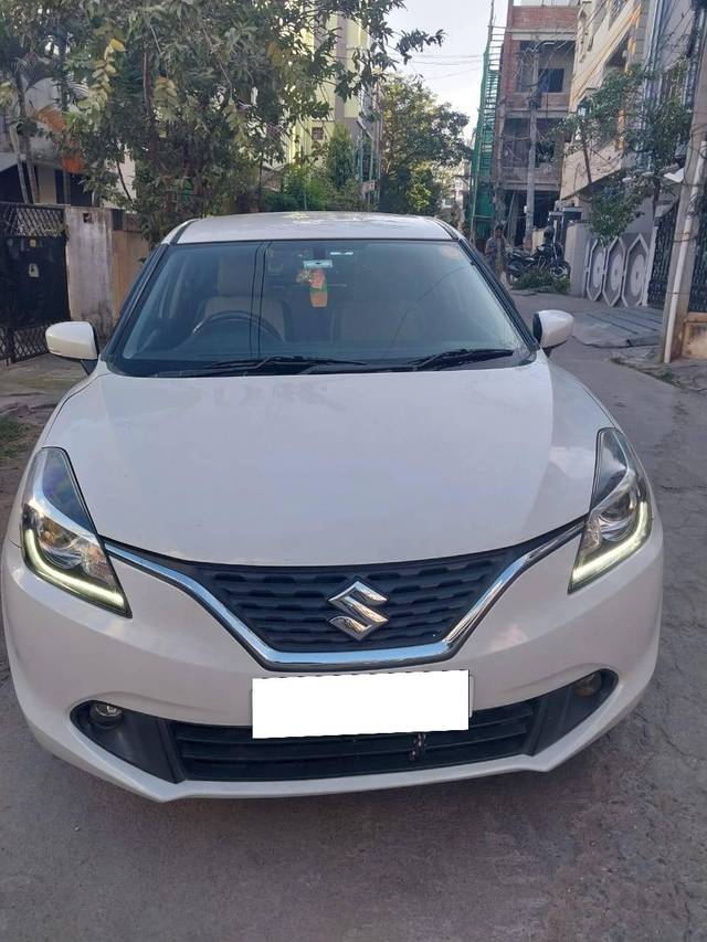 https://images10.gaadi.com/usedcar_image/4352199/original/processed_e2bc1e6b3d233fb0f3b60b739d33e06d.jpg?imwidth=6402