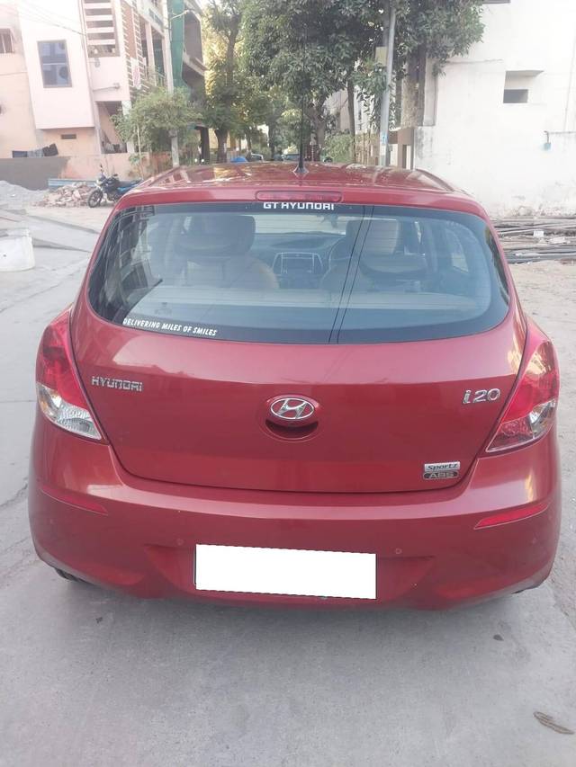 https://images10.gaadi.com/usedcar_image/4352224/original/processed_ed16fdd8491964ac5a2dd3c8484e220c.jpg?imwidth=6402