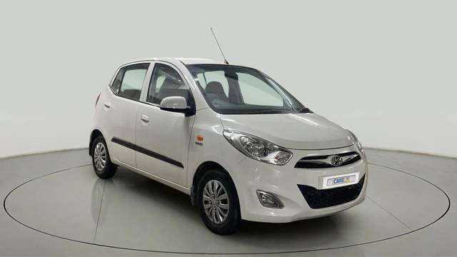 https://images10.gaadi.com/usedcar_image/4352225/original/082bceeb33e891cfca11890edfcf8bfa.jpg?imwidth=6400