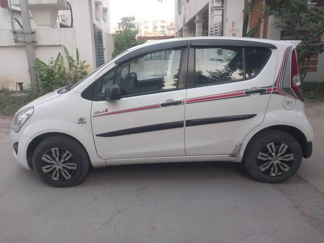 https://images10.gaadi.com/usedcar_image/4352242/original/processed_6d86a19ea83abde1247f757ac6773181.jpg?imwidth=6402