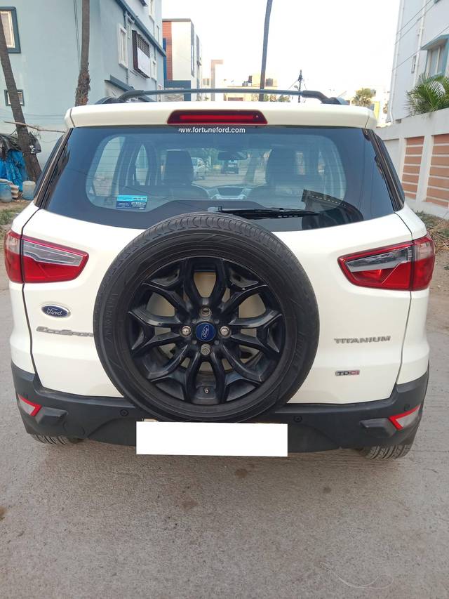 https://images10.gaadi.com/usedcar_image/4352245/original/processed_3a0739c343d8d38d44f1cddff2beef97.jpg?imwidth=6401