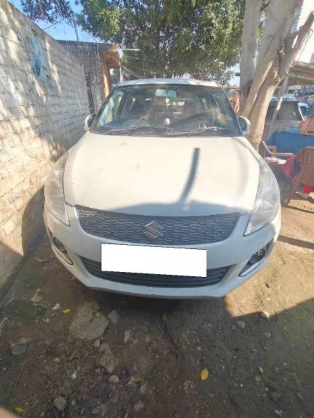 https://images10.gaadi.com/usedcar_image/4352259/original/processed_54b6e9cb-f2c5-46d4-887d-c568c0e36fab.jpg?imwidth=6400