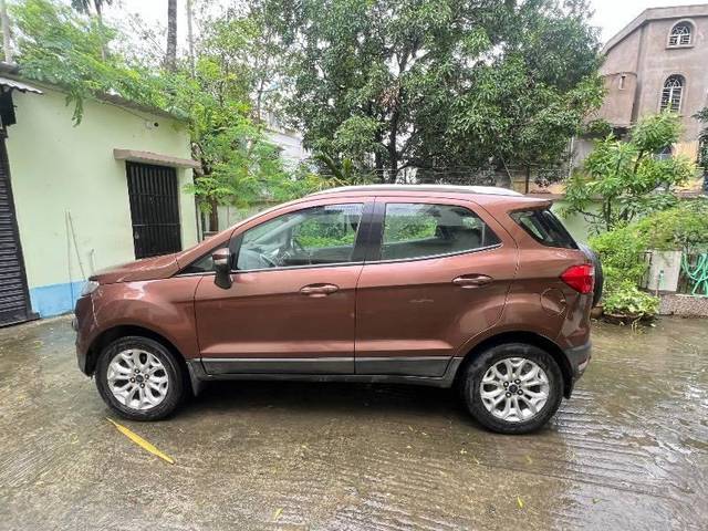 https://images10.gaadi.com/usedcar_image/4352262/original/processed_22c6e932-f4d0-421d-925c-98cbe7dec237.jpeg?imwidth=6402