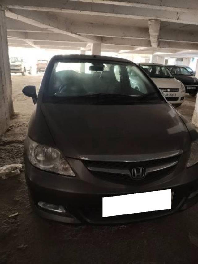 https://images10.gaadi.com/usedcar_image/4352264/original/processed_1d67472f-0f38-4b32-a42c-87a020f19674.jpg?imwidth=6400