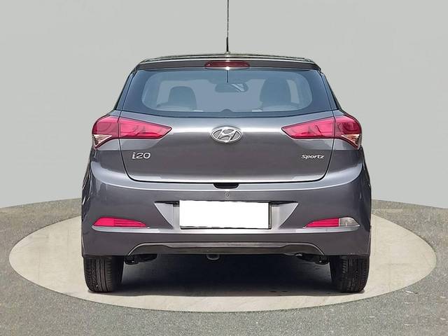 https://images10.gaadi.com/usedcar_image/4352273/original/processed_d2a9c1581f8d011250c7ac3b7c20bcfa.jpg?imwidth=6402