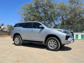 Toyota Fortuner Toyota Fortuner 4X2 Diesel AT