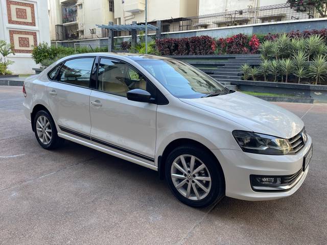 https://images10.gaadi.com/usedcar_image/4352284/original/6668727a6628d37f55186120cb0e2335.jpeg?imwidth=6400