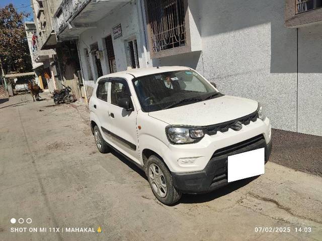 https://images10.gaadi.com/usedcar_image/4352324/original/processed_2686fdda-fa4c-4b1d-a4cf-240005f55cca.jpg?imwidth=6400