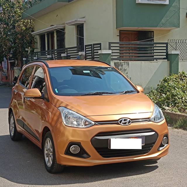 https://images10.gaadi.com/usedcar_image/4352369/original/processed_c91ffcef287ed782b436a0861a4b5c5e.jpg?imwidth=6400