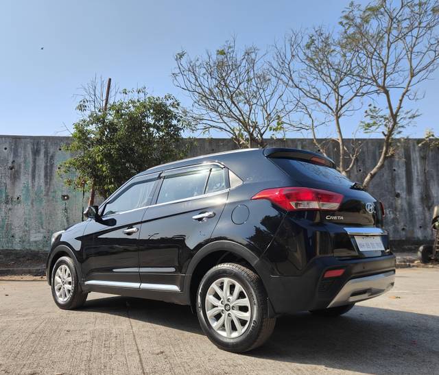 https://images10.gaadi.com/usedcar_image/4352419/original/processed_de38ef7c255305133a62884c8eec637b.jpg?imwidth=6401
