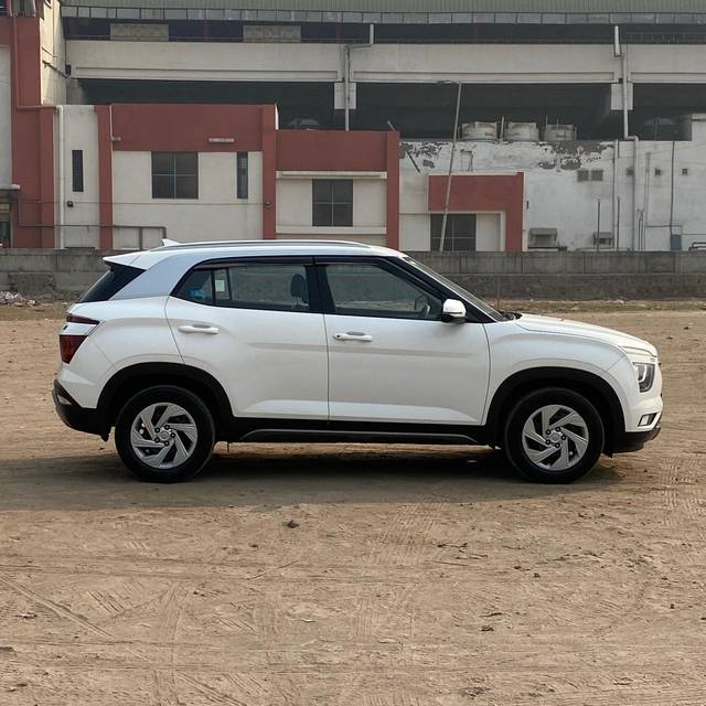 https://images10.gaadi.com/usedcar_image/4352438/original/6a4f05ade45aadedea1936f7e2240589.jpg?imwidth=6401