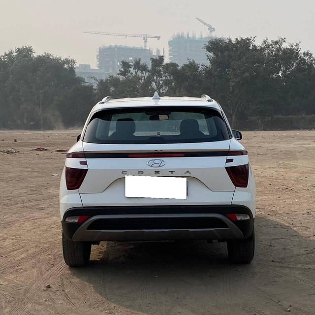 https://images10.gaadi.com/usedcar_image/4352438/original/processed_8d307f32309695fa1200f142bfda9a03.jpg?imwidth=6402